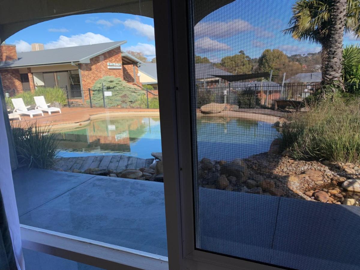 Thunderbird Motel Yass Exterior foto